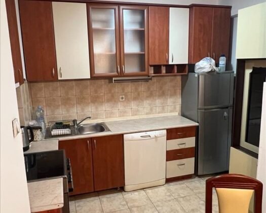 НОВА ПОНУДА ЗА ПРОДАЖБА НА СТАН АВТОКОМАНДА.  Карактеристики:Квадратура60 m²  Греење Централно Спрат3 кат