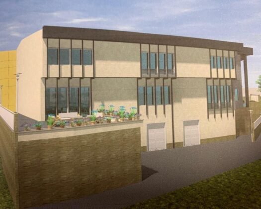 СЕ ИЗДАВА ДЕЛОВЕН ОБЈЕКТ.ИНДУСТРИСКА ЗОНА САРАЈ Погоден за производствена,магацинска или трговска дејност.