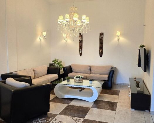 SE PRODAVA LUKSUZEN STAN.  Se prodava luksuzen stan so 3 spalni, 3 kupatila, 100 m² + 13 m² terasa na premium lokacija vo naselba Taftalidze 1.