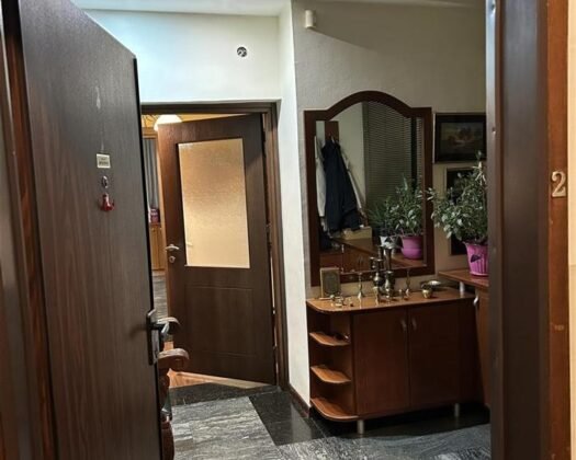  СЕ ПРОДАВА луксузен стан во строгиот центар на Скопје – 129 m², Градски Ѕид – Анекс