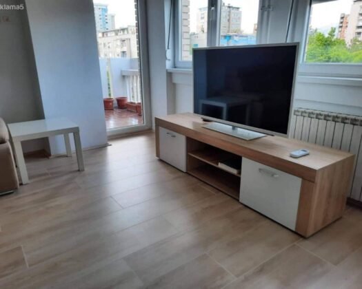 СЕ ПРОДАВА ПРЕКРАСЕН РЕНОВИРАН СТАН ОД 76m² ВО АЕРОДРОМ – СКОПЈАНКА!