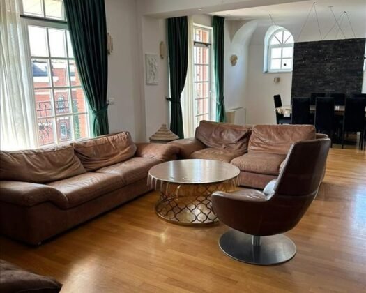 EКСКЛУЗИВНА ПОНУДА ЗА ПРОДАЖБА НА ЛУКСУЗЕН СТАН✨️Доколку не се задоволувате со обичното – туку барате животен простор кој зборува за Вашиот стил, статус и вкус – овој стан е создаден токму за Вас.