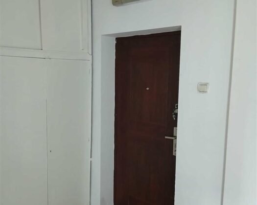 СЕ ПРОДАВА СТАН ВО СТРОГ ЦЕНТАР – ПРЕКРАСНА ЛОКАЦИЈА ВО БЛИЗИНА НА ГИМНАЗИЈА „ЈОСИП БРОЗ“