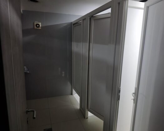 СЕ ПРОДАВА ДЕЛОВЕН ПРОСТОР – ДЕБАР МААЛО | СОБОРЕН ХРАМ | 250m² | 3 ГАРАЖИ | 2 ЛИФТА