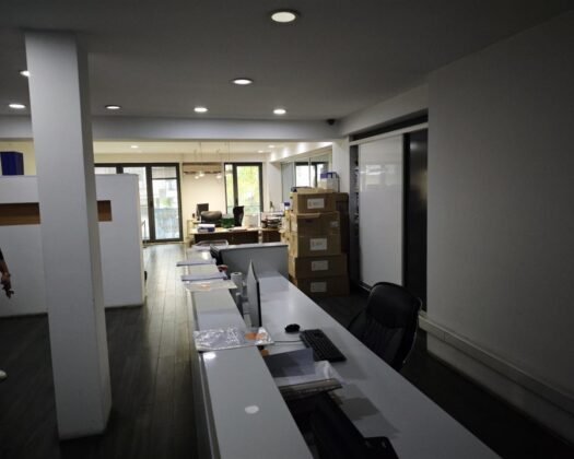 СЕ ПРОДАВА ДЕЛОВЕН ПРОСТОР – ДЕБАР МААЛО | СОБОРЕН ХРАМ | 250m² | 3 ГАРАЖИ | 2 ЛИФТА