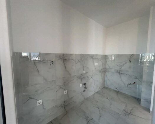 СE ПРОДАВА НОВ И НЕВСЕЛУВАН ДВОСОБЕН СТАН АЕРОДРОМ КОМЛЕКС ПОРТА СУПЕРИУМ