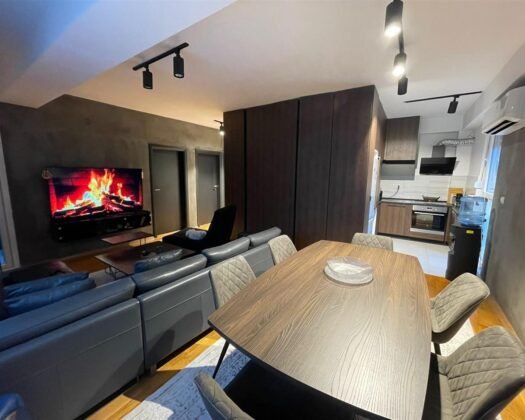 СЕ ПРОДАВА ПРЕКРАСНО УРЕДЕН СТАН на едно од најбараните локации на Водно.63 М2