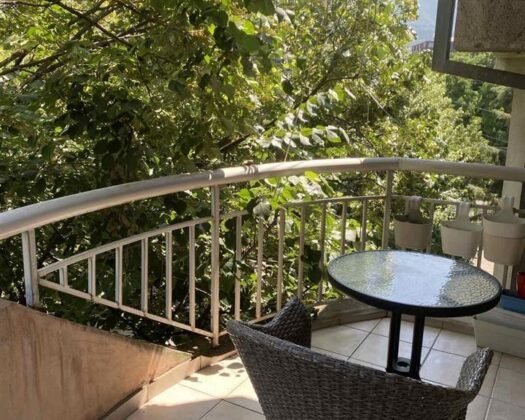 СЕ ПРОДАВА ПРОСТРАН И МОДЕРЕН СТАН ВО СРЦЕТО НА ДЕБАР МААЛО!