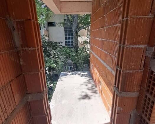 ПРОДАЖБА НА СТАН ВО МОДЕРНА СТАМБЕНА ЗГРАДА – ДЕБАР МААЛО (УЛ. РУЗВЕЛТОВА)!