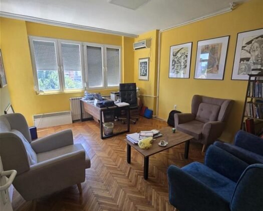 СЕ ПРОДАВА стан во срцето на Скопје – Градски Ѕид!