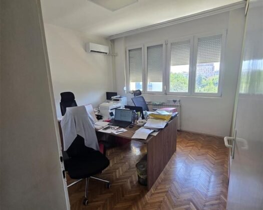 СЕ ПРОДАВА стан во срцето на Скопје – Градски Ѕид!