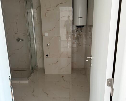  СЕ ПРОДАВААТ ДВА НОВИ СТАНА ВО ХИПОДРОМ — ВЕДНАШ ВСЕЛИВИ!