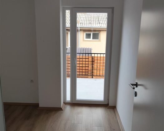 СЕ ПРОДАВА НОВ ЕКСТРА СТАН во Ѓорче Петров – 98 m² со тераса и паркинг!