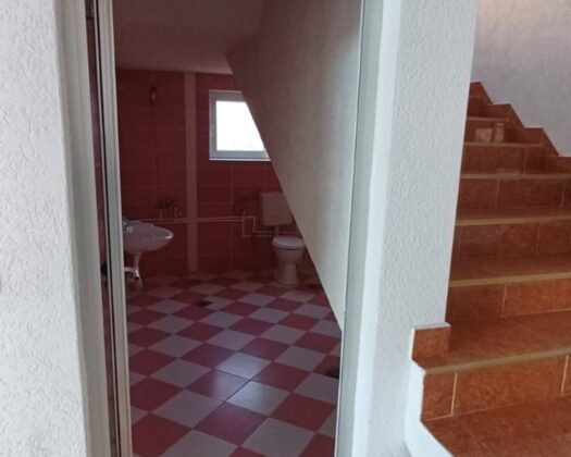 ИЗНАЈМУВАЊЕ НА КОМЕРЦИЈАЛЕН ОБЈЕКТ И ПЛАЦ